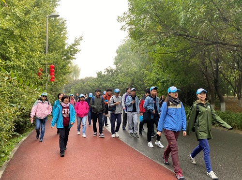 喀斯瑪健兒信心百倍邁步啟程.jpg 喀斯瑪健兒信心百倍邁步啟程.jpg