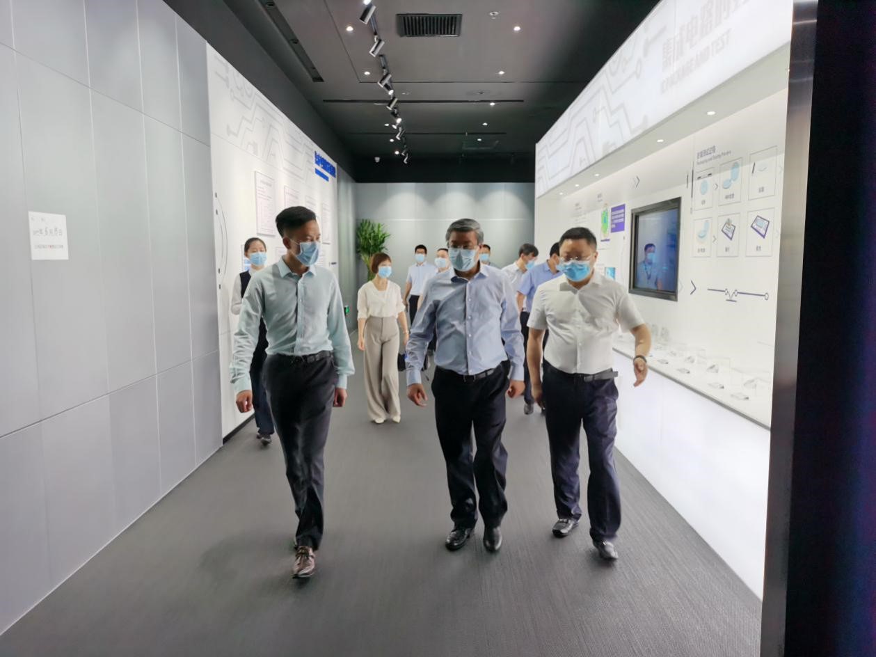 李榮燦書記一行考察IC PARK 2.jpg